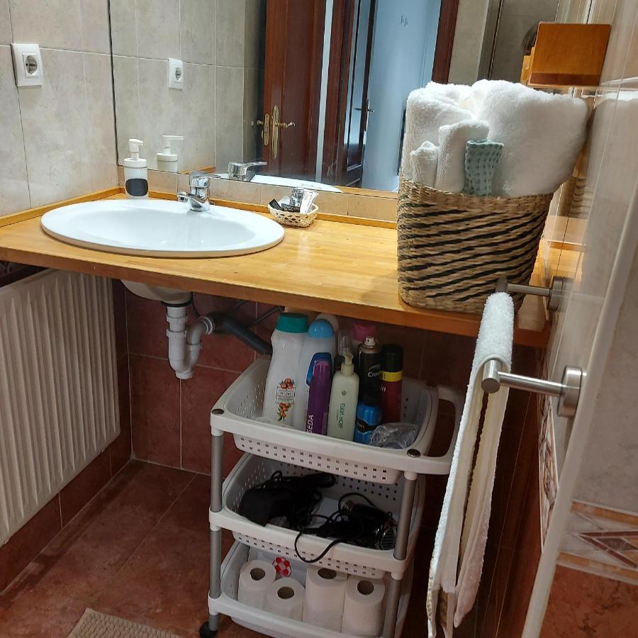 카스트로우르디알레스 Soleado Piso Con Garaje Y Piscina A 8' Centro 아파트 외부 사진